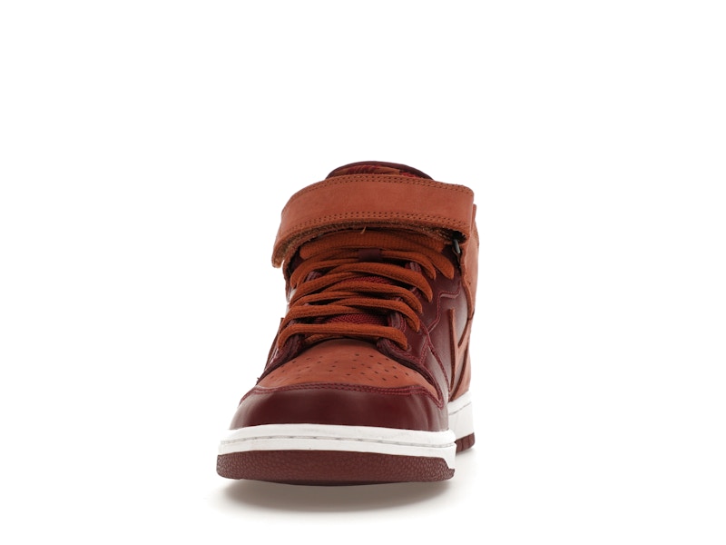 Nike SB Dunk Mid Team Red Pony