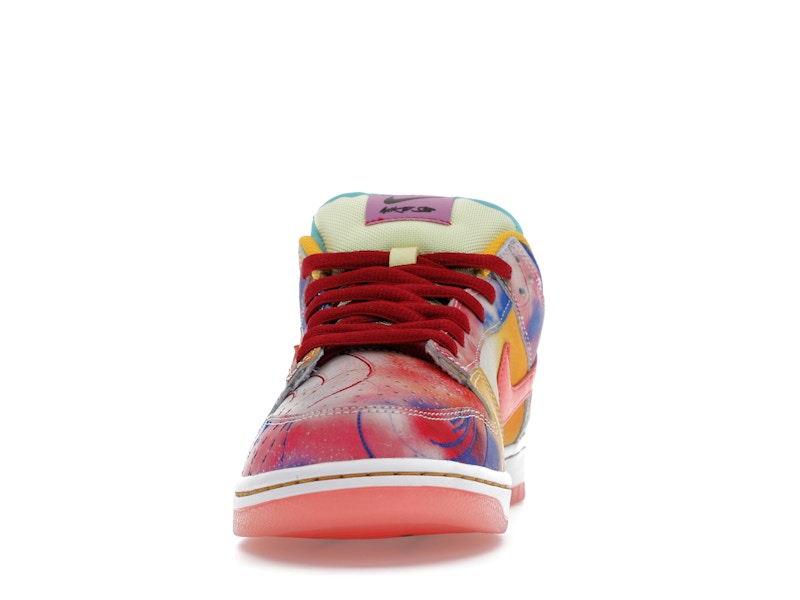 Nike SB Dunk Low Futura Laboratories Sunblush (Friends and Family)