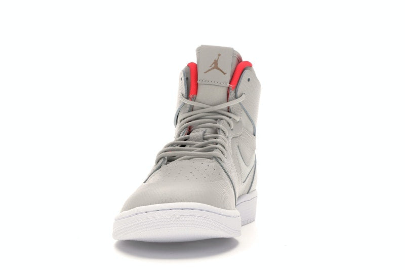 Jordan 1 Retro High Nouveau Pure Platinum Bright Crimson
