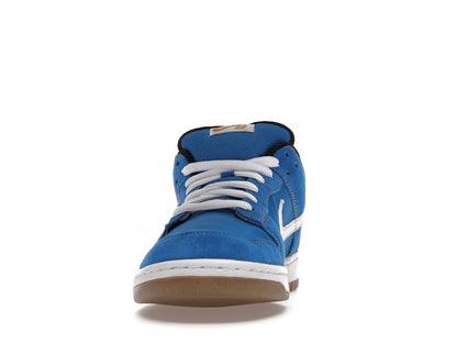 Nike SB Dunk Low Street Fighter Chun Li