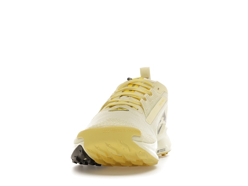 Nike React Pegasus Trail 5 Gore-Tex Alabaster Saturn Gold Lightning Medium Ash