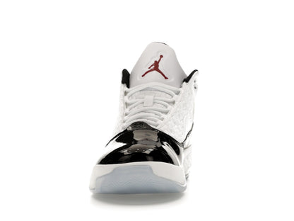 Jordan Max Aura 2 White Black Gym Red