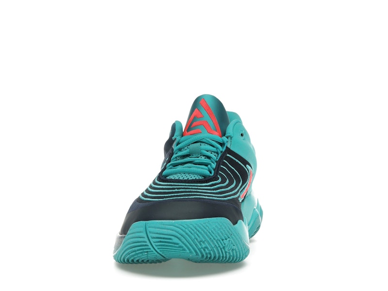 Nike Giannis Immortality 4 Dusty Cactus Obsidian Bright Crimson