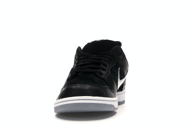 Nike SB Dunk Low Takashi 2