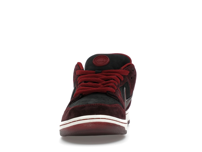 Nike SB Dunk Low Riot Skateshop