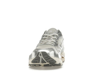 Mizuno Wave Rider 10 Metallic Snow White