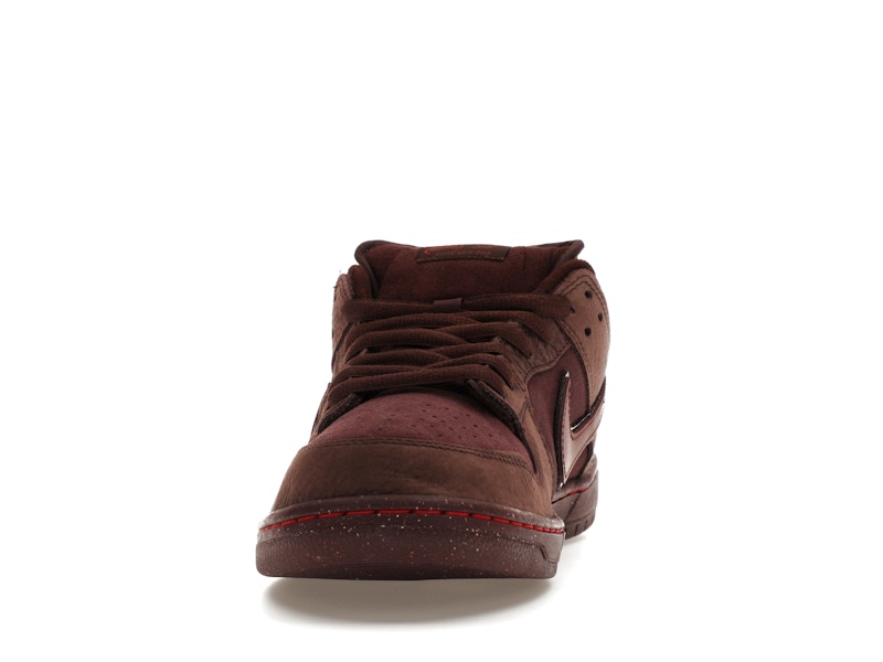 Nike SB Dunk Low City of Love Burgundy Crush