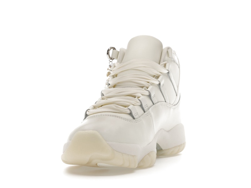 Jordan 11 Retro Pearl (Women's)