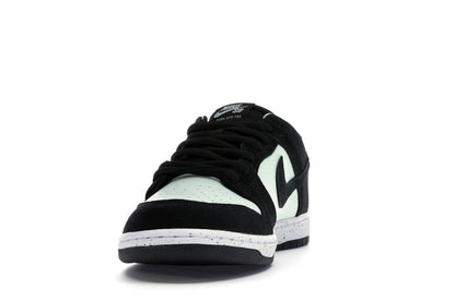 Nike SB Dunk Low Barely Green