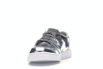 Jordan 1 Retro Low Pinnacle Metallic Silver
