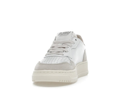 Autry Medalist Leather Low White Covert Green Beige (Women's)