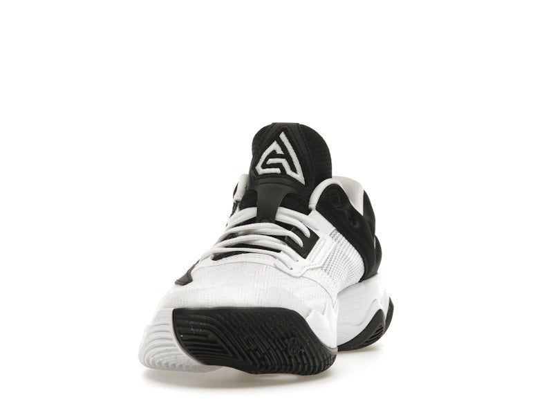 Nike Giannis Immortality 3 Oreo