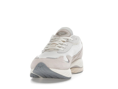 Mizuno Wave Rider Beta White Sand