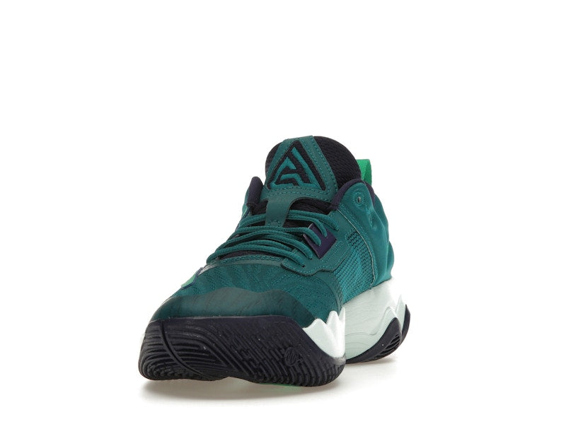 NIke Giannis Immortality 3 Geode Teal Purple