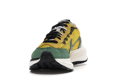 Nike Vaporwaffle sacai Tour Yellow Stadium Green
