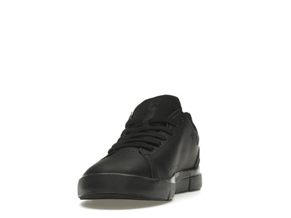 On The Roger Advantage All Black (Women's)
