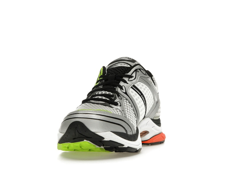 Saucony ProGrid Triumph 4 Highsnobiety Silver