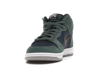 Nike SB Dunk Mid Nori