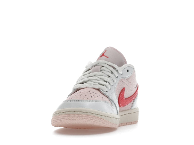 Jordan 1 Low SE Strawberry Milkshake (Women's)