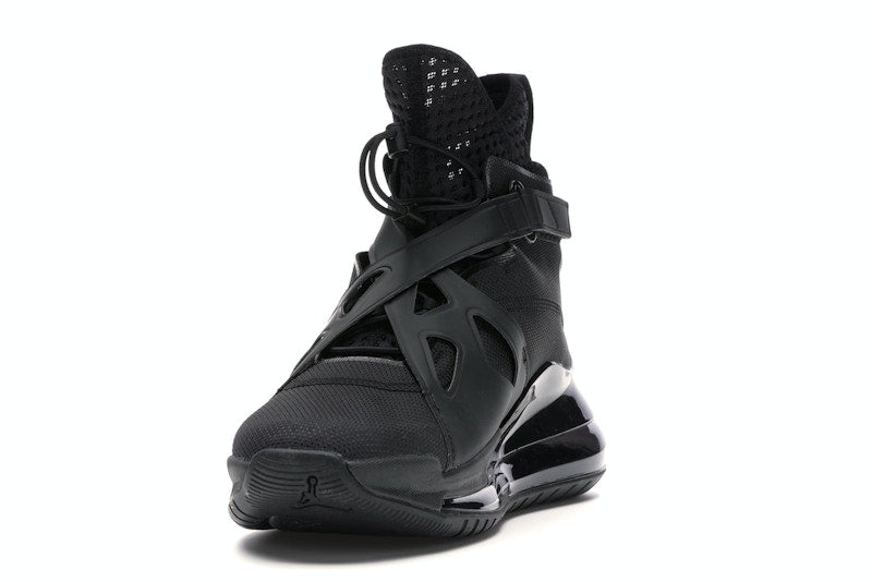 Jordan Air Latitude 720 Triple Black (Women's)