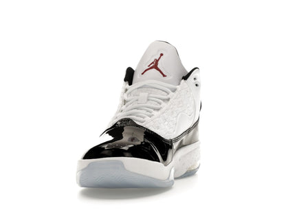 Jordan Max Aura 2 White Black Gym Red