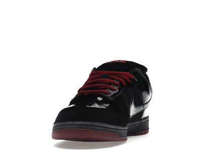Nike SB Dunk Low Mafia