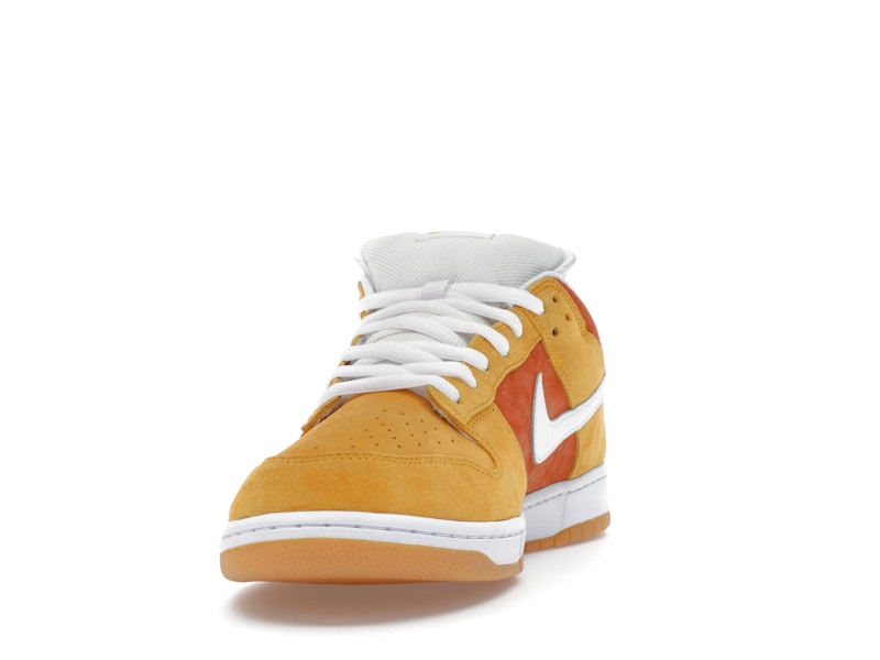 Nike SB Dunk Low Chocolate Skateboards Sun