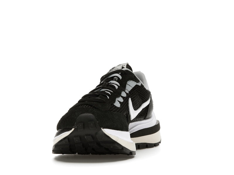 Nike Vaporwaffle sacai Black White