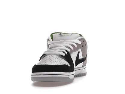 Nike SB Dunk Low Chlorophyll
