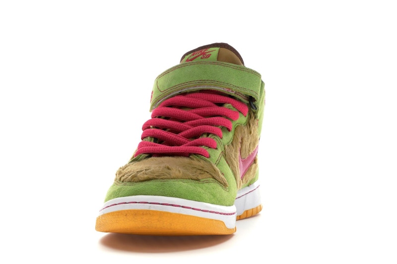 Nike SB Dunk Mid Mama Bear