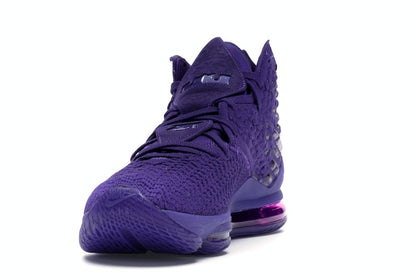 Nike LeBron 17 2K