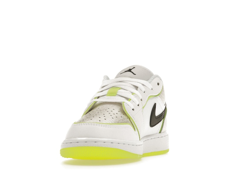Jordan 1 Low SE Warped Swoosh (GS)