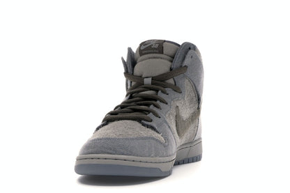 Nike SB Dunk High Tauntaun