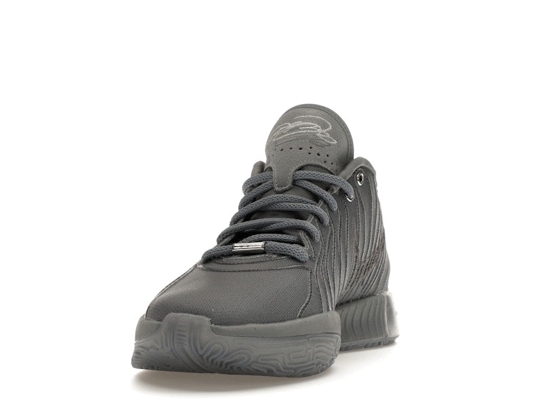 Nike LeBron 21 Resilient