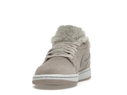 Jordan 1 Low SE Sherpa Fleece (Women's)