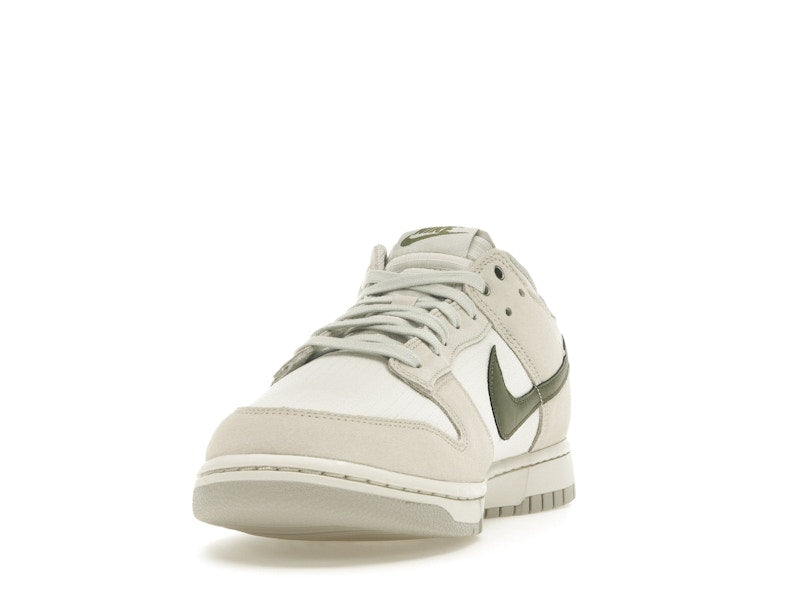 Nike Dunk Low Leaf Veins