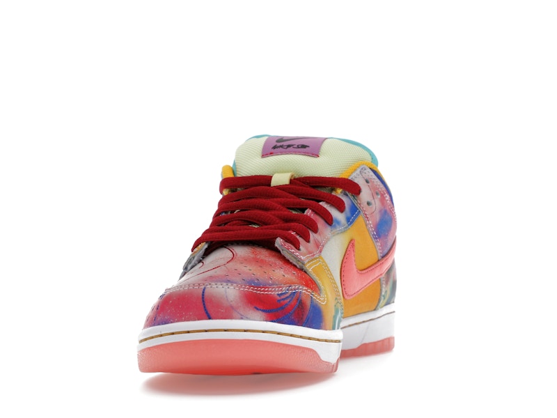 Nike SB Dunk Low Futura Laboratories Sunblush (Friends and Family)