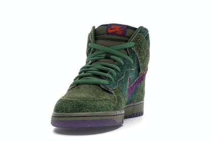 Nike SB Dunk High Skunk 420