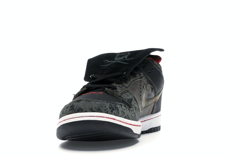 Nike SB Dunk Low SBTG