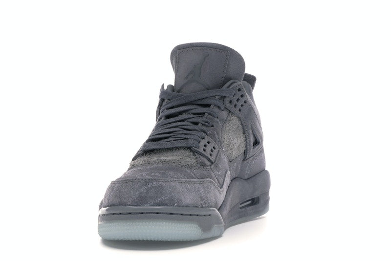Jordan 4 Retro Kaws