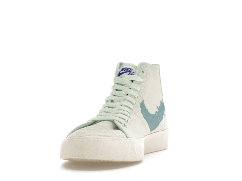 Nike SB Blazer Court Mid PRM Barely Green