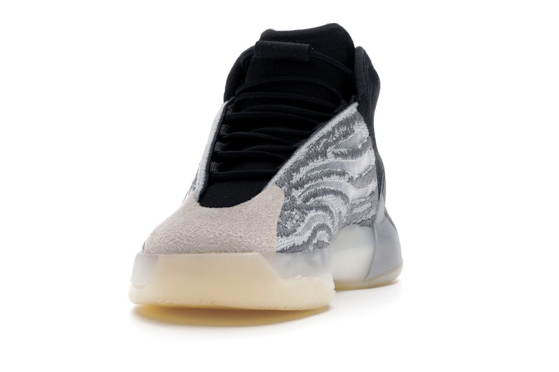 adidas Yeezy QNTM Lifestyle Model (Kids)