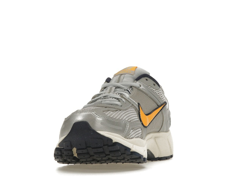 Nike Zoom Vomero 5 Pure Platinum Laser Orange