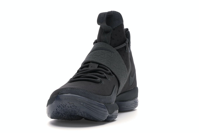 Nike LeBron 14 Zero Dark Thirty 23