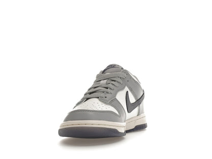 Nike Dunk Low Platinum Tint Light Carbon (GS)