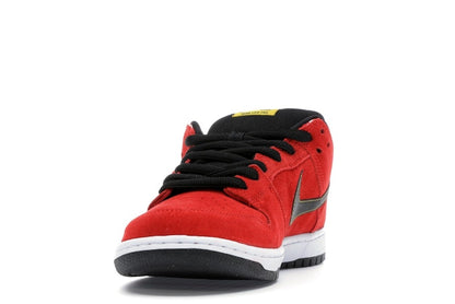 Nike SB Dunk Low Red Firecracker