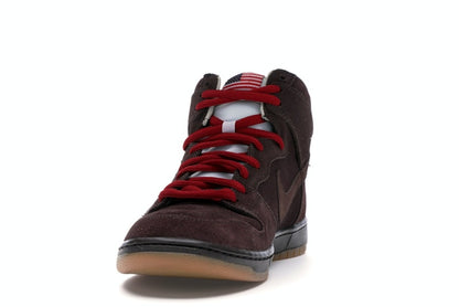 Nike SB Dunk High Budweiser