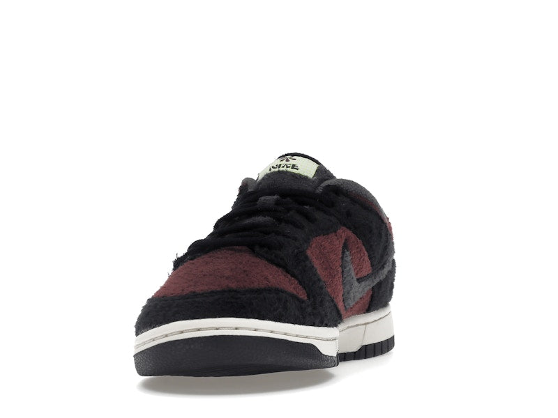Nike Dunk Low SE Fleece Pack Burgundy Crush (Women's)