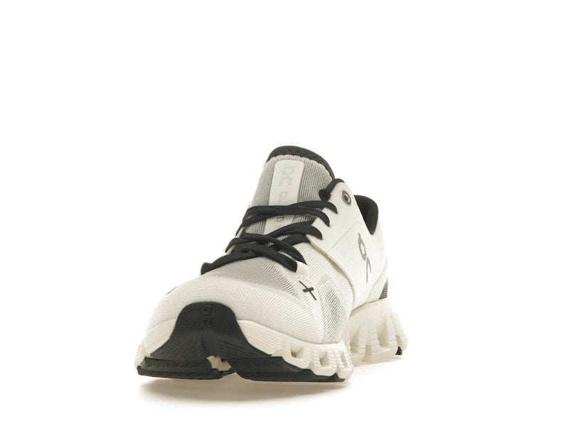 On Running Cloud X 3 White Black (Women's)