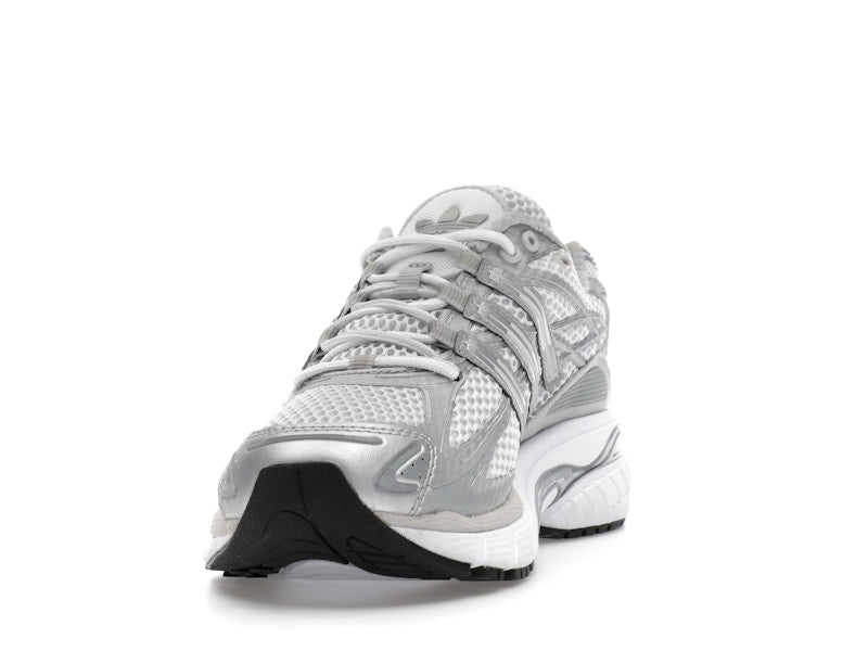 adidas Adistar Cushion Sporty & Rich Grey